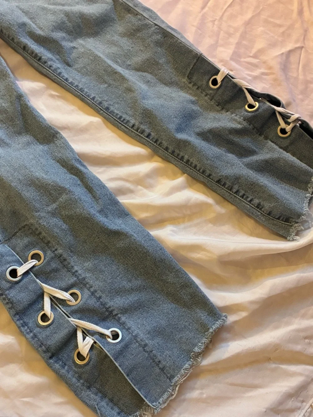 No Boundaries Lace Up Jeans - Picture 3 of 5